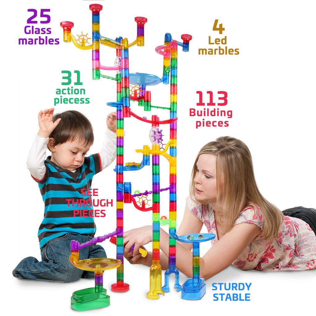 The marble run toy with 25 glass marbles, 31 action pieces, 4 led marbles, building pieces and a sturdy stable 
